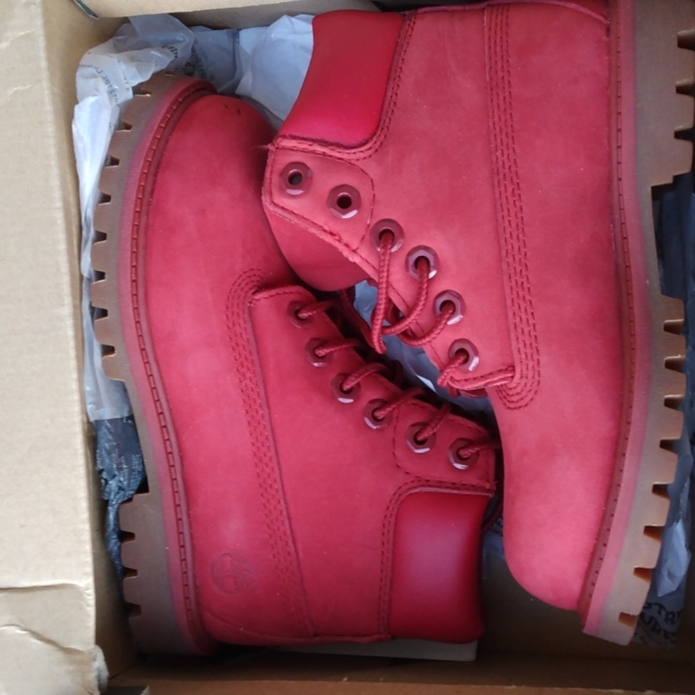 All Red Tims